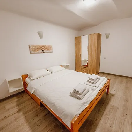 Lägenhet Spot - Art